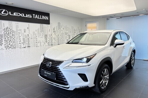 Lexus NX 300h Executive + 10.3 2.5 114 kW